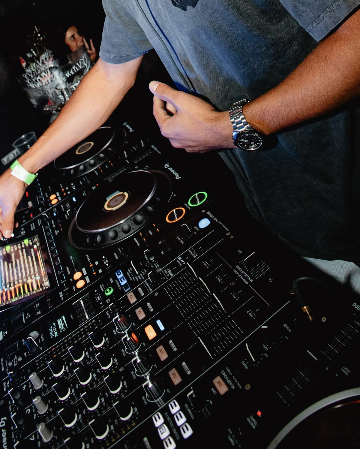 Hands on the decks